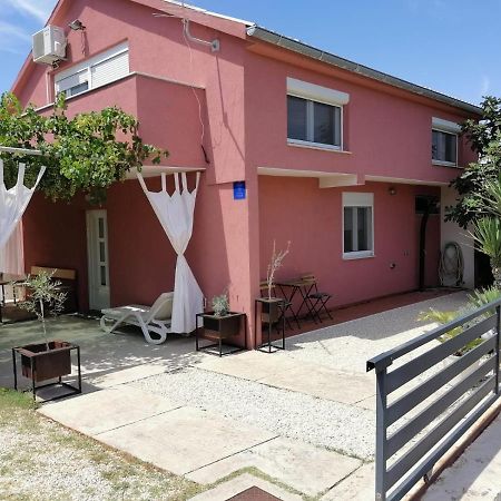 הוילה Ražanac House For Rent Paola מראה חיצוני תמונה