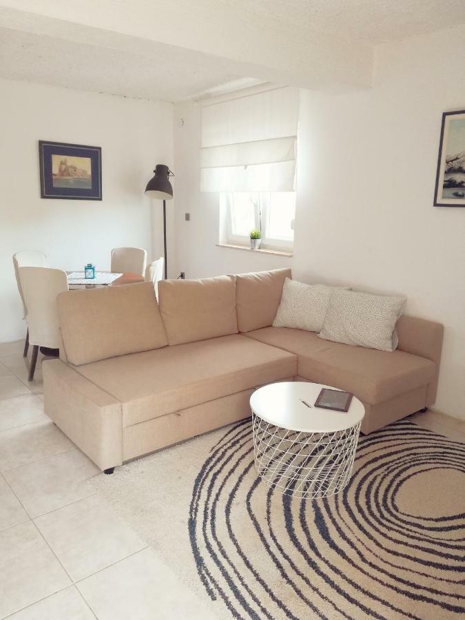 הוילה Ražanac House For Rent Paola מראה חיצוני תמונה