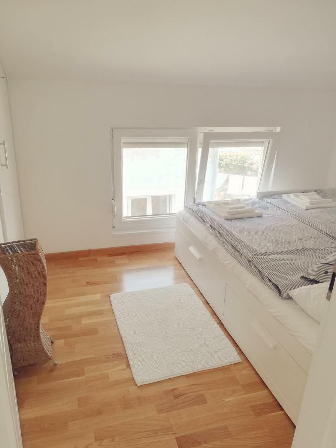 הוילה Ražanac House For Rent Paola מראה חיצוני תמונה