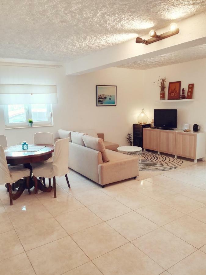 הוילה Ražanac House For Rent Paola מראה חיצוני תמונה