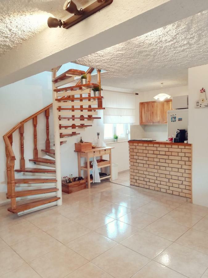 הוילה Ražanac House For Rent Paola מראה חיצוני תמונה