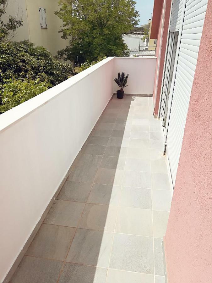 הוילה Ražanac House For Rent Paola מראה חיצוני תמונה